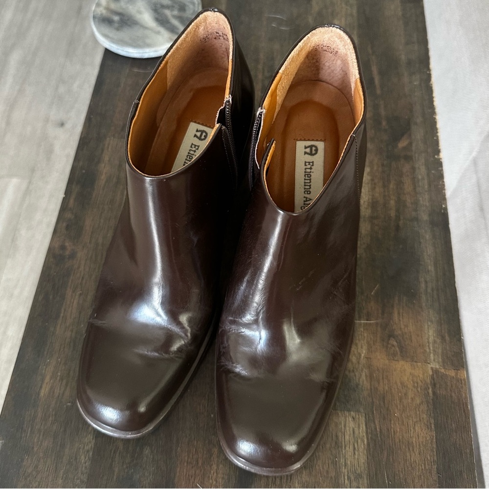 Chocolate Brown Leather Block Heel Vintage Ankle Booties - Picture 3 of 10